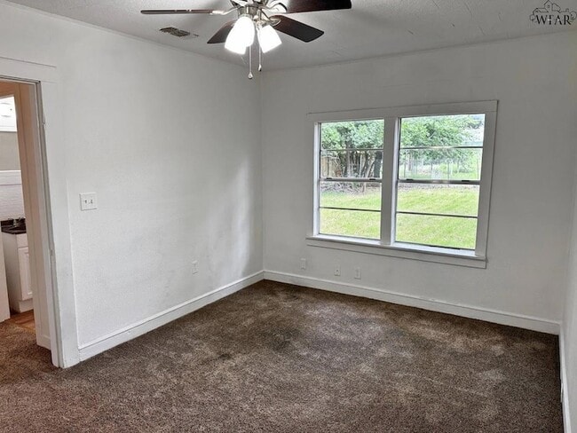 Building Photo - 2209 Talunar Ln