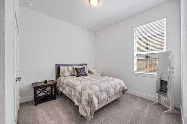 Building Photo - 21130 Garden Palm Dr