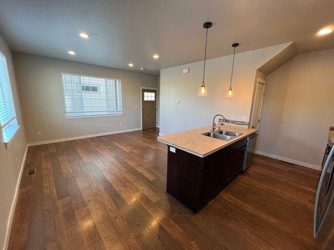 Building Photo - 63159 de Haviland St