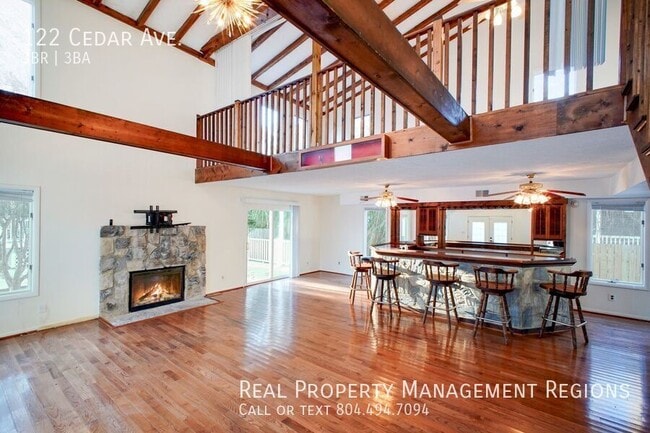 Building Photo - 122 Cedar Ave