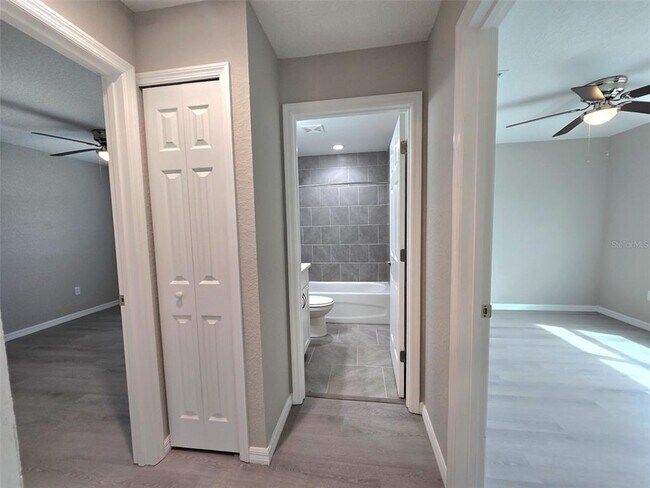 Building Photo - 10864 SE 66th Terrace