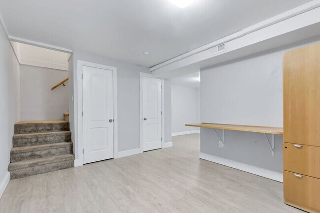 Building Photo - 6260 W 61st Ave