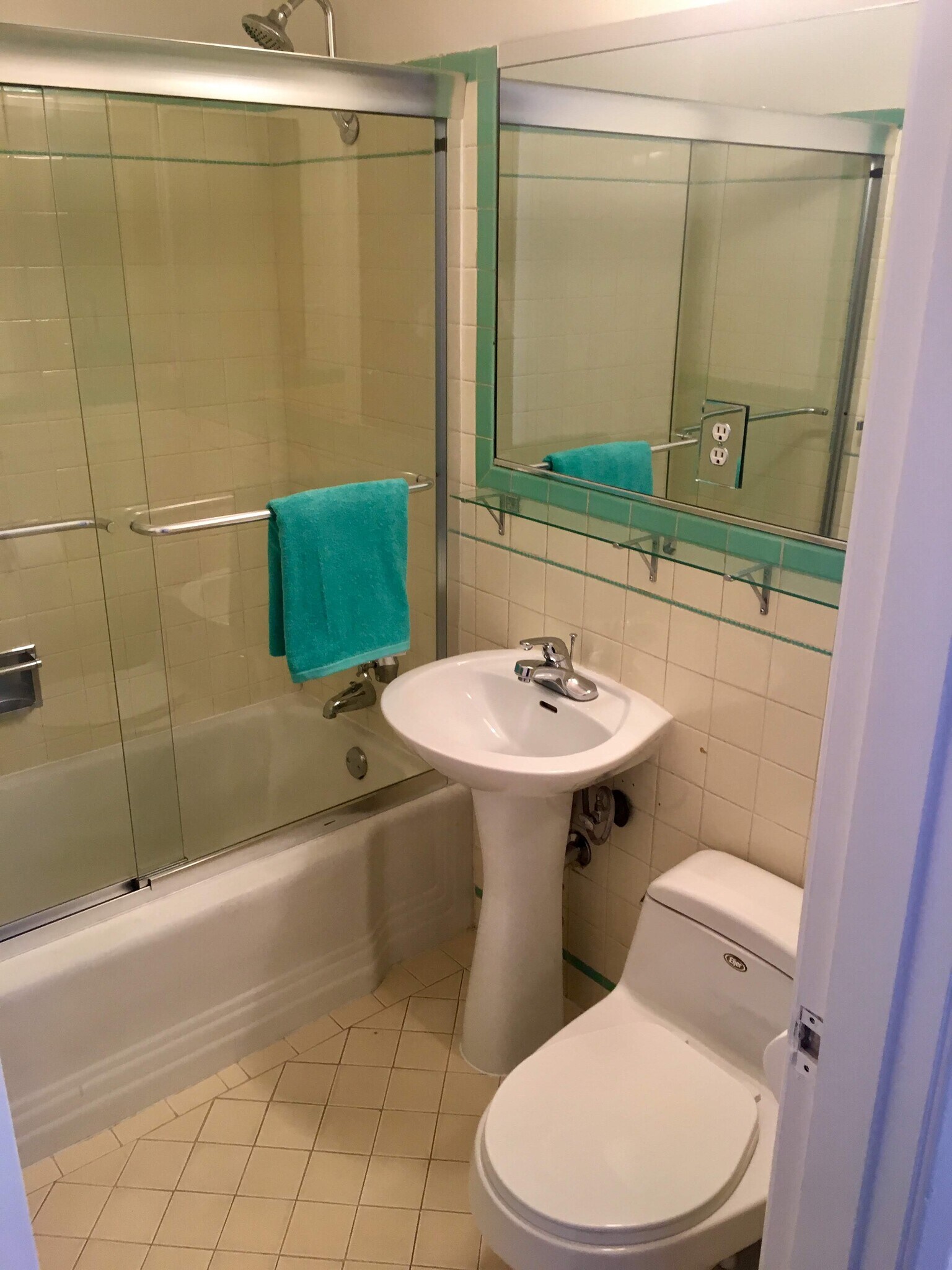 Bathroom - 1260 Clay St
