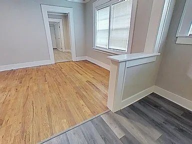 Building Photo - 124 N Yorktown Ave