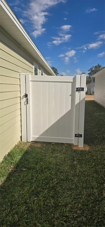 Building Photo - 8480 SW 41st Cir