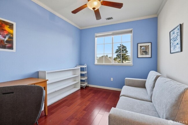 Building Photo - 820 Almar Ave