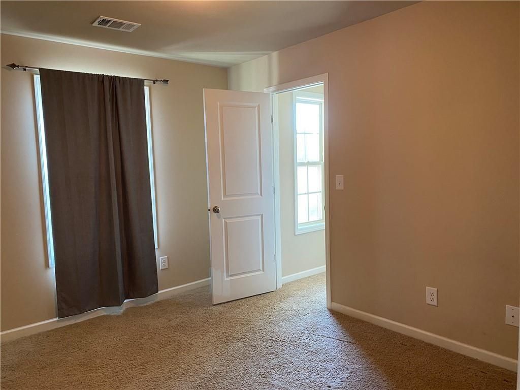 Building Photo - 1430 Ox Bridge Way NW