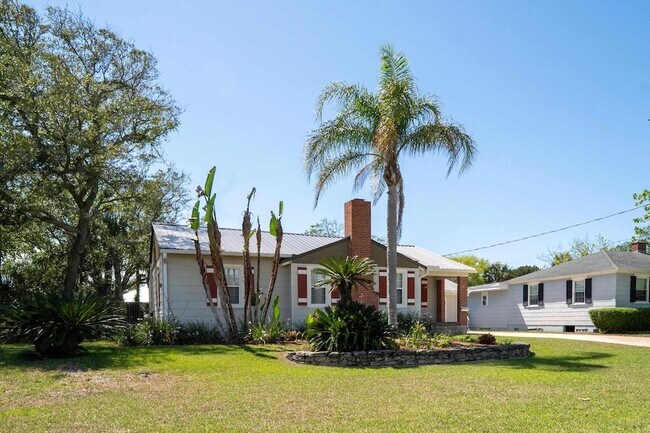 Building Photo - 31 Menendez Rd