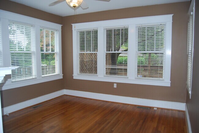 Building Photo - 2809 Lombardy Ct