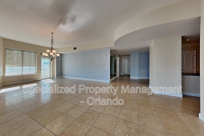 Building Photo - 100 S Eola Dr