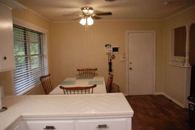 Building Photo - 6543 Kury Ln