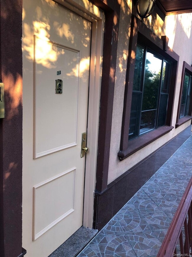 Building Photo - 40-35 95th St