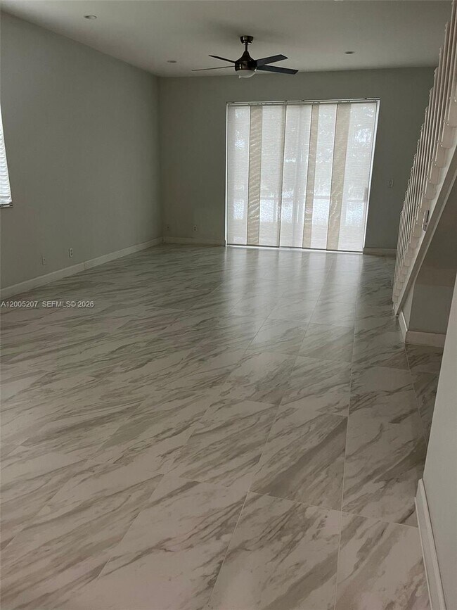 Building Photo - 1844 Salerno Cir