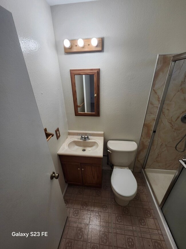 Building Photo - Single-Story home in Chino ready for you to move right in!