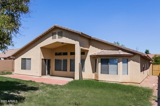 Building Photo - 1902 S 86th Dr