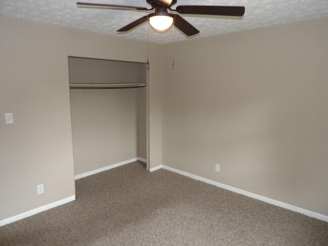 Building Photo - 218 Centennial Dr