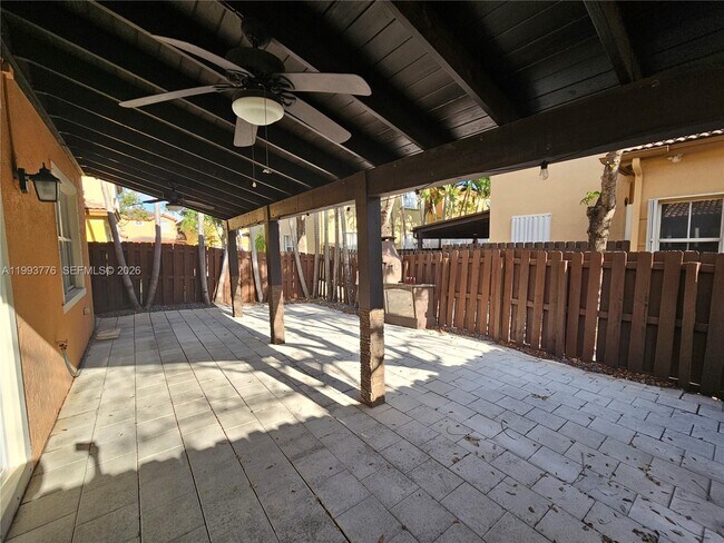 Building Photo - 11384 NW 84th Terrace