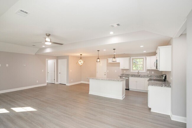 Building Photo - 1229 Berwick Trail