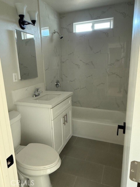 Building Photo - 416 W Park St