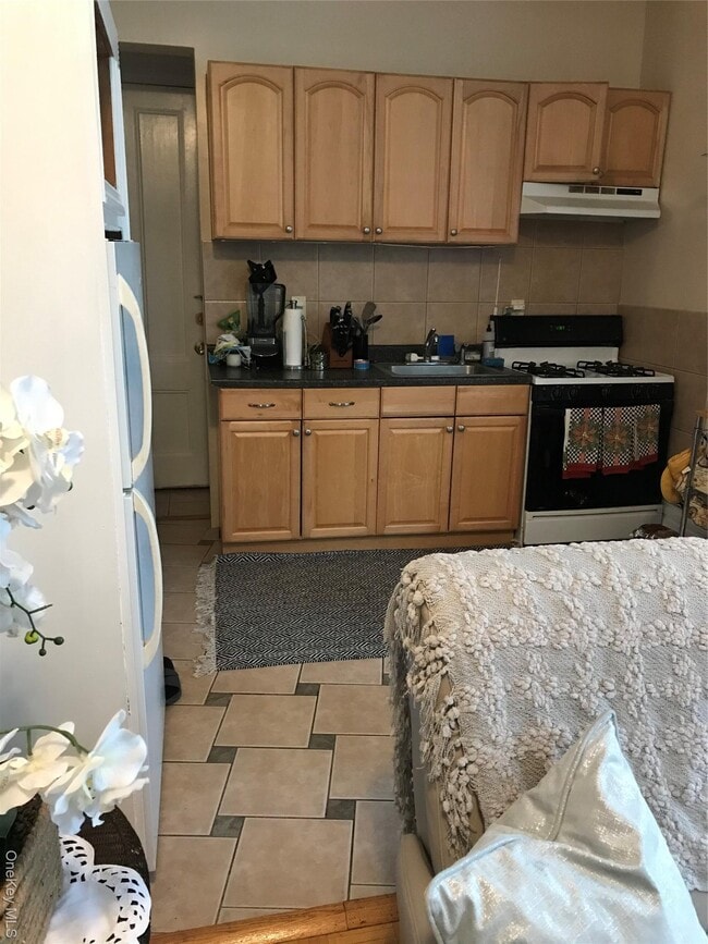 Building Photo - 36 South St