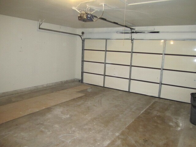 Building Photo - 7520 NW 28th St