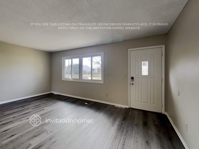 Building Photo - 5700 80th Ave N