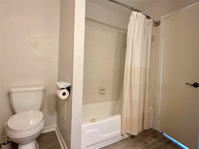 Building Photo - 18515 Egret Bay Blvd