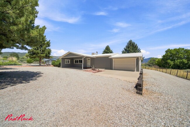 Building Photo - 408 Harmony Dr