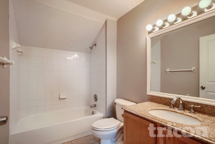 Building Photo - 1013 Bj Brandy Cove