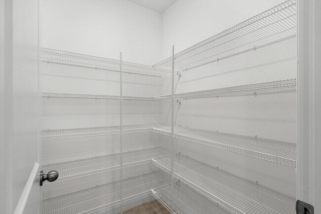 Building Photo - LIKE New Home For Rent in Belmont!