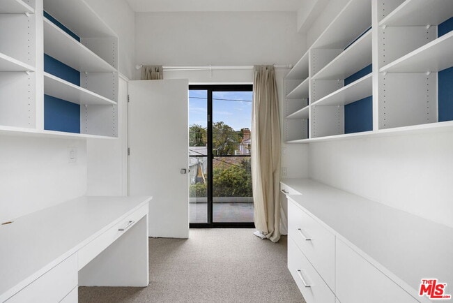 Building Photo - 11367 Elderwood St