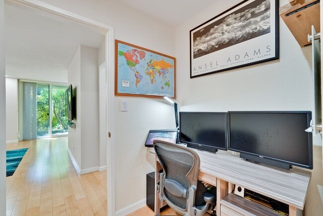 Building Photo - 505 Cypress Point Dr