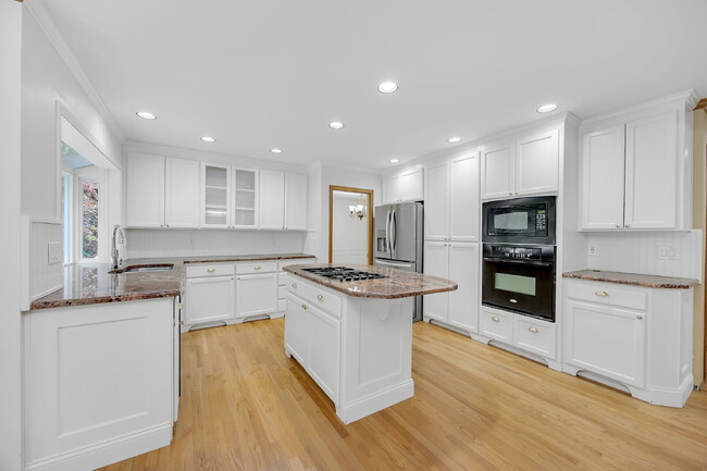 Building Photo - Welcome to your new home, located in Deer ...