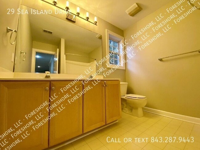 Building Photo - 4-Bedroom Home with Loft and Office for Re...