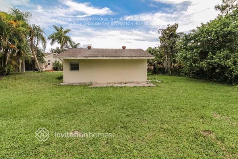 Building Photo - 17925 38th Rd N