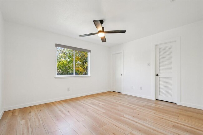 Building Photo - 12907 Water Mill Cove