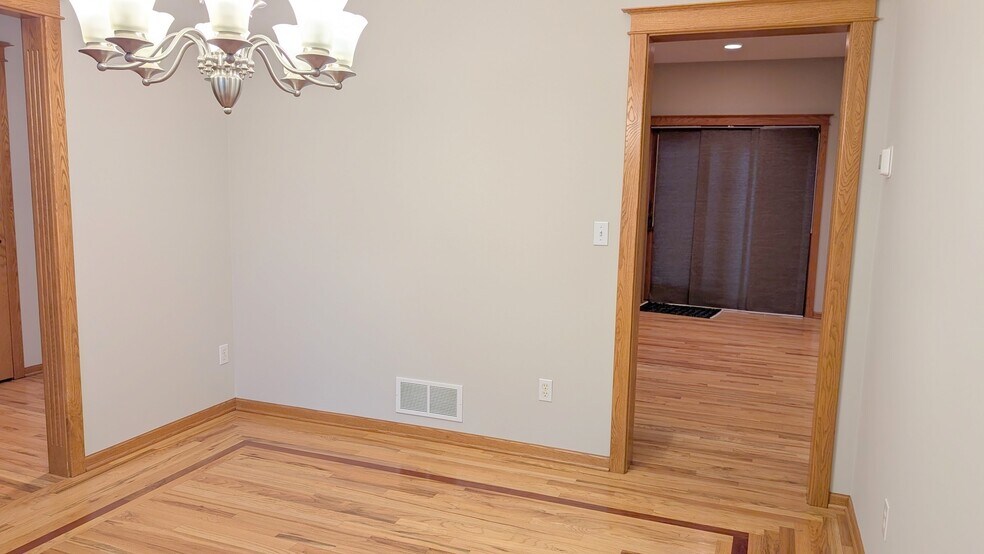 Dining room - 2669 Kathleen Ln NE