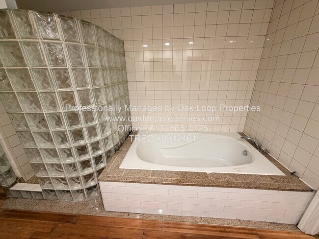 Building Photo - 12514 Safeguard St