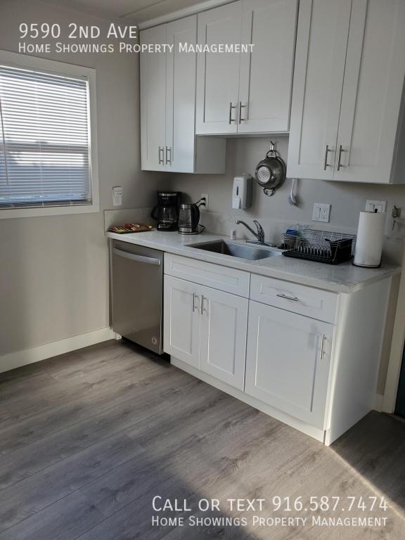 Building Photo - 9590 2nd Ave