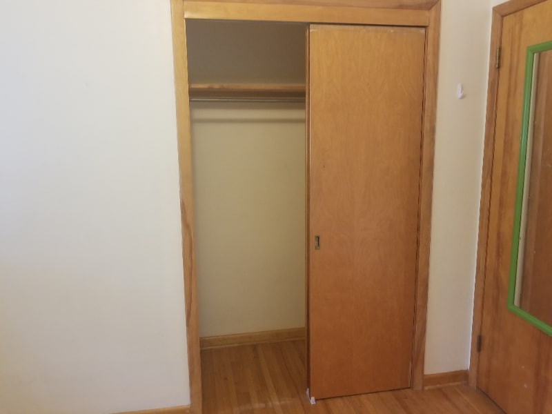 Building Photo - 1706 E 5th St