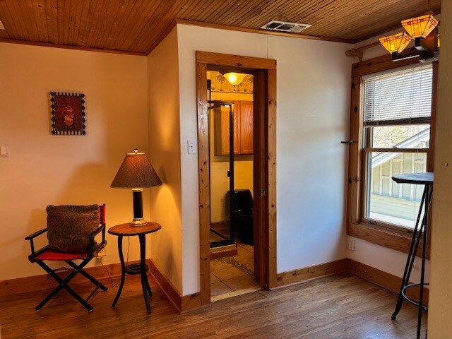 Building Photo - 5919 Velasco Ave