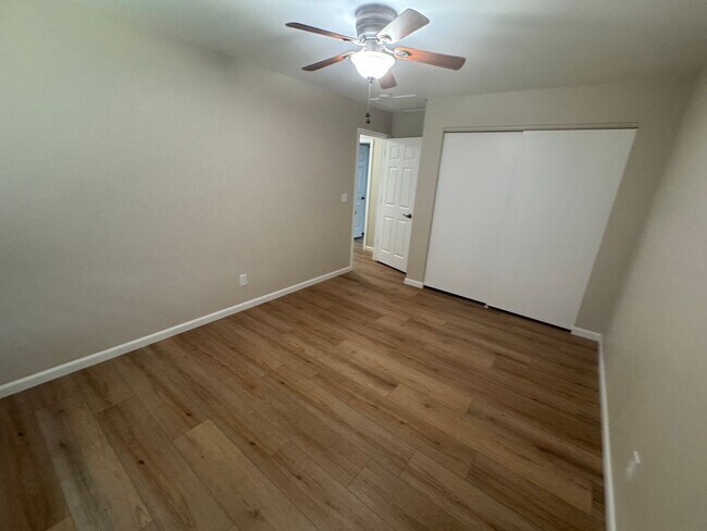 Building Photo - 3 Bed 2 Bath Home in central Fort Collins