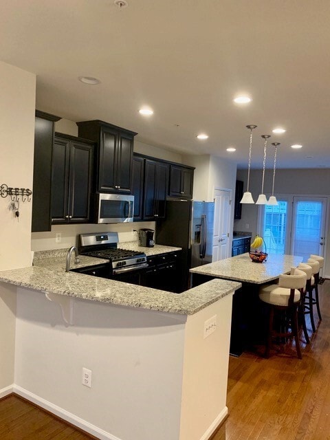 Building Photo - Gorgeous brick front 3bd 2/2bth townhouse ...