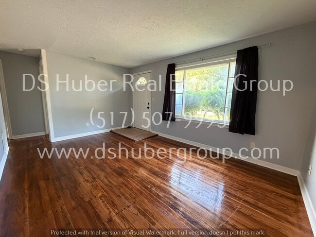 Building Photo - 1216 Victoria Dr