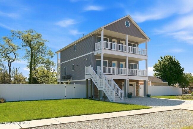 Building Photo - 632 Drum Point Rd