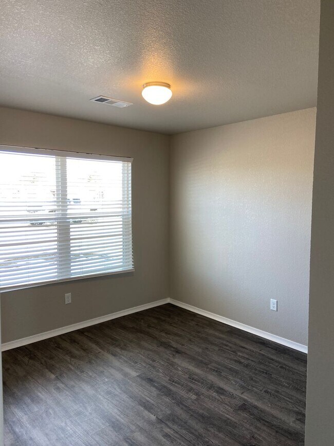 Building Photo - *Start 2026 Rent FREE!* Four Bedroom | Two Bathroom in Jonesboro