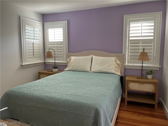 Building Photo - 92 10th Ave S