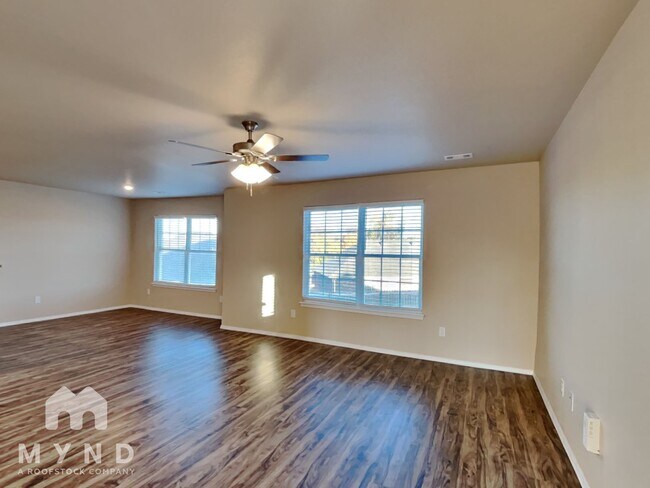 Building Photo - 1001 Clearspring Ct