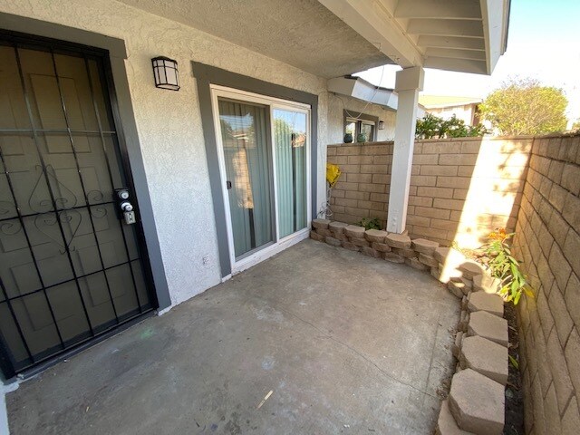 Building Photo - 8074 Woodland Dr