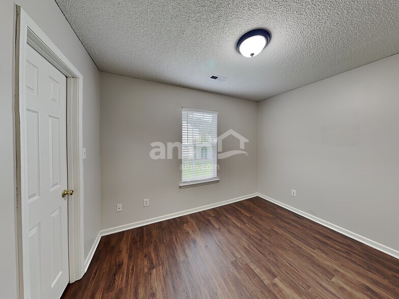 Building Photo - 3416 Braefield Dr